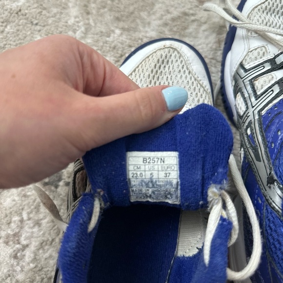 Asics Women's Royal Blue/Purple & White Gel-Rocket Indoor Shoe, Size 6 - Picture 6 of 6